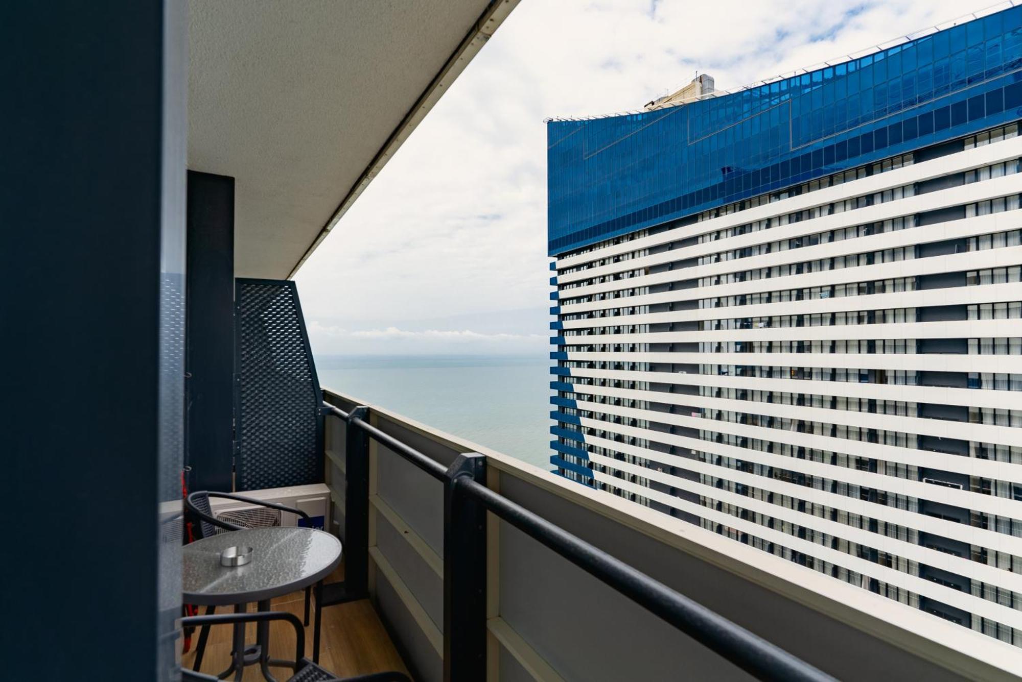 Habiby Orbi City Batumi Ngoại thất bức ảnh
